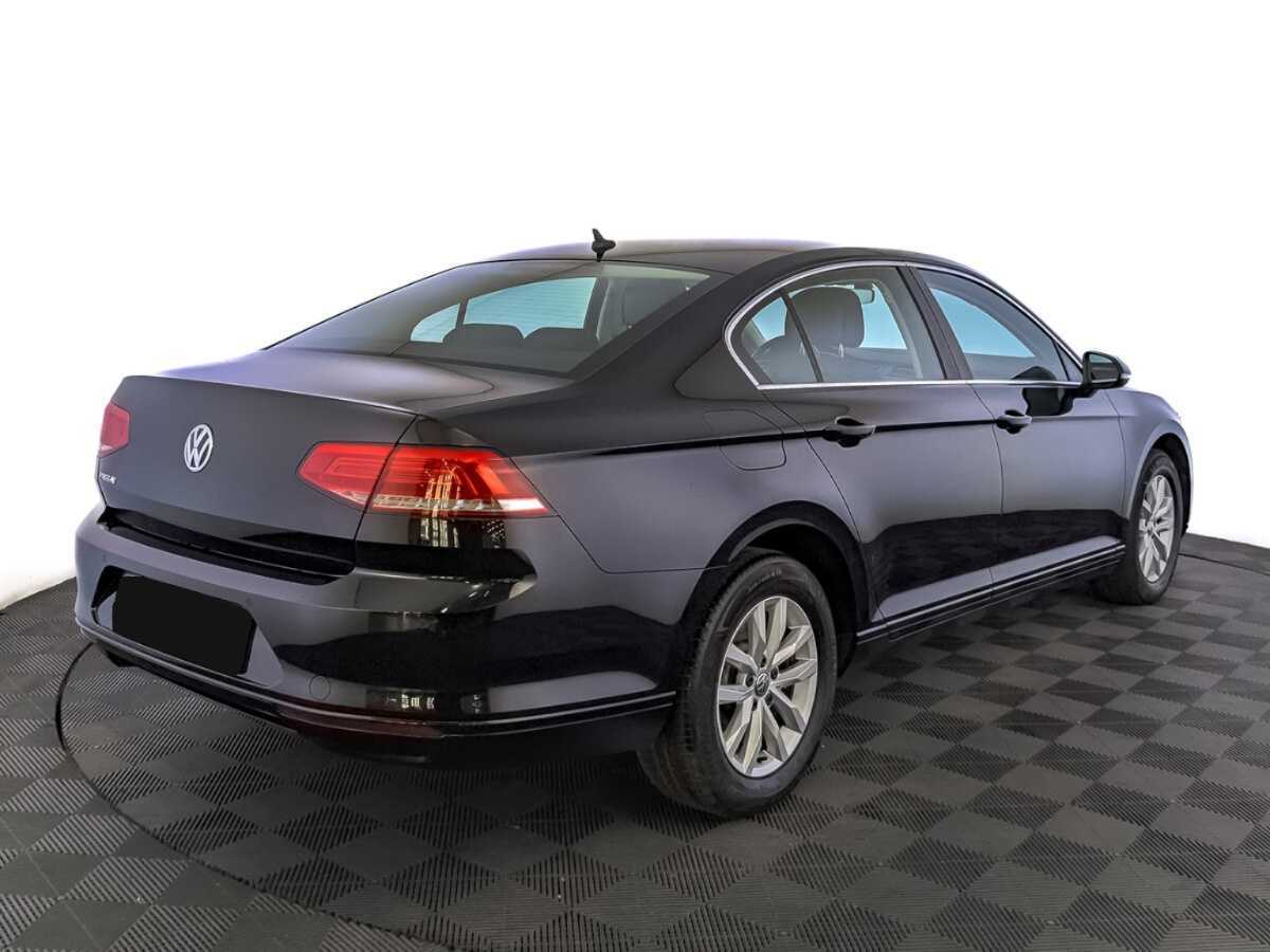 Купить Volkswagen Passat с пробегом. Фото: #4