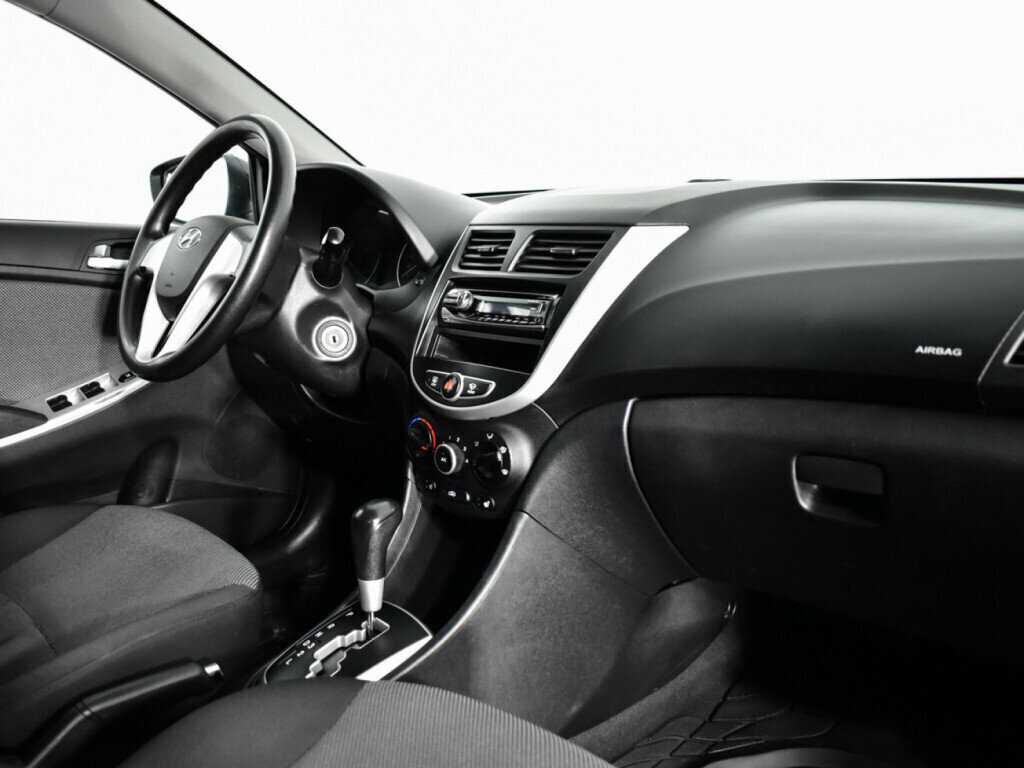 Купить Hyundai Solaris с пробегом. Фото: #8