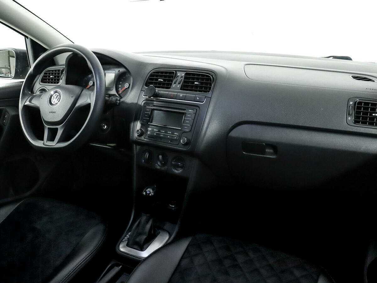 Купить Volkswagen Polo с пробегом. Фото: #8