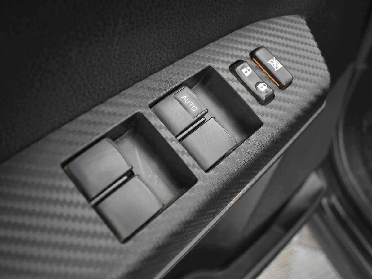 Купить Toyota RAV4 с пробегом. Фото: #6