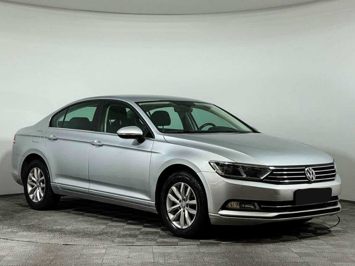 Купить Volkswagen Passat с пробегом. Фото: #2