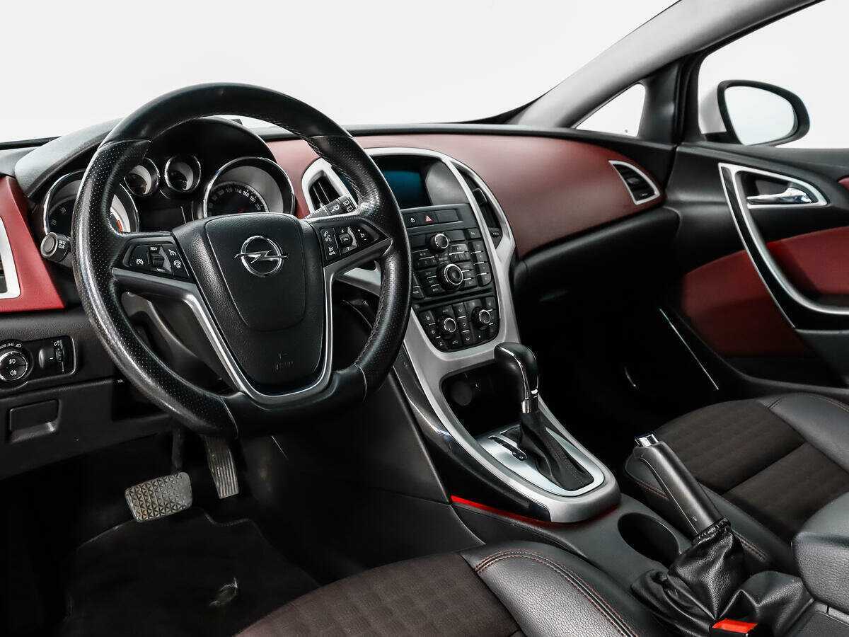 Купить Opel Astra с пробегом. Фото: #8