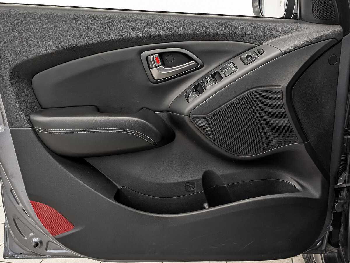 Купить Hyundai ix35 с пробегом. Фото: #18