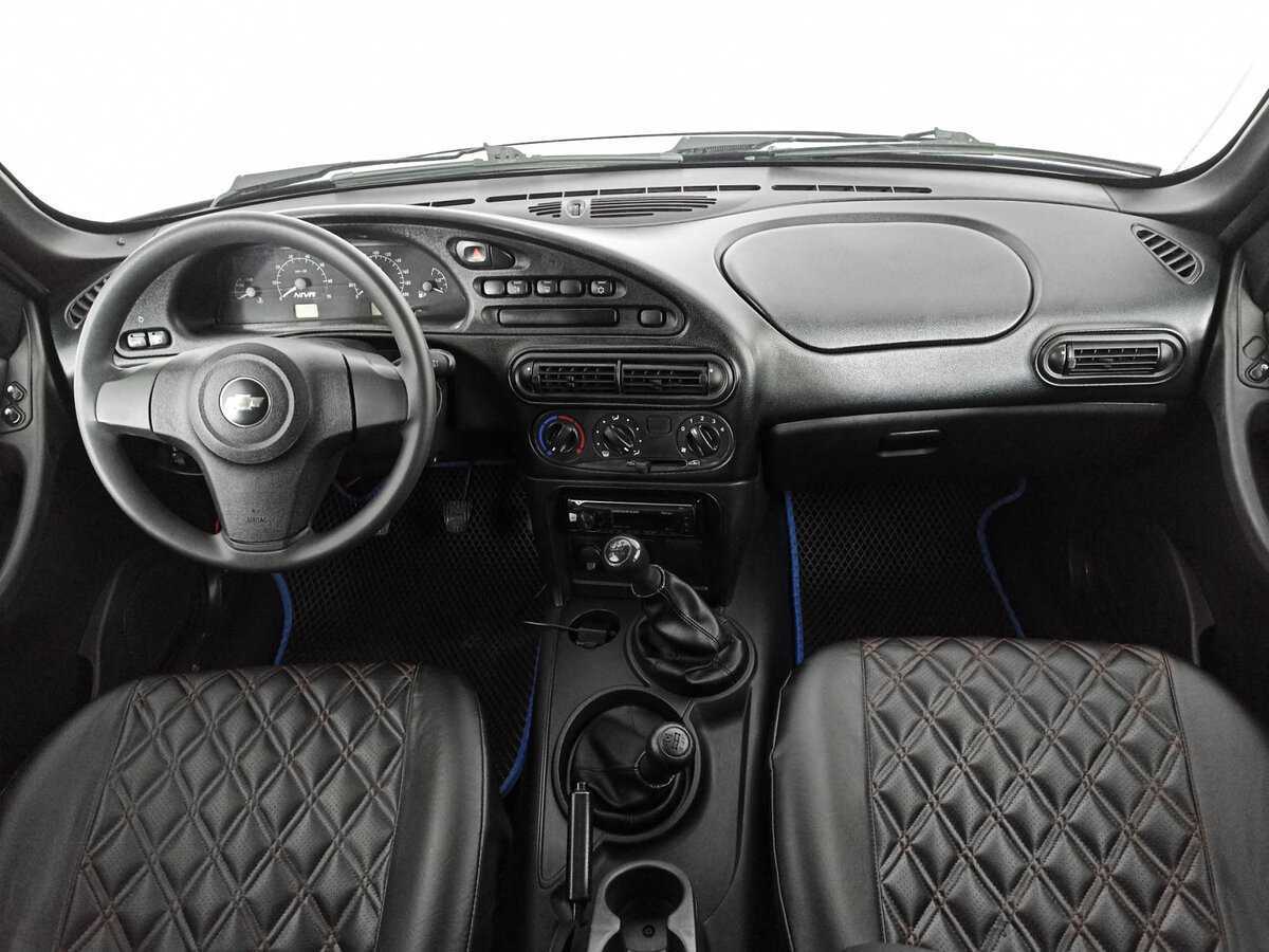 Купить Chevrolet Niva с пробегом. Фото: #11