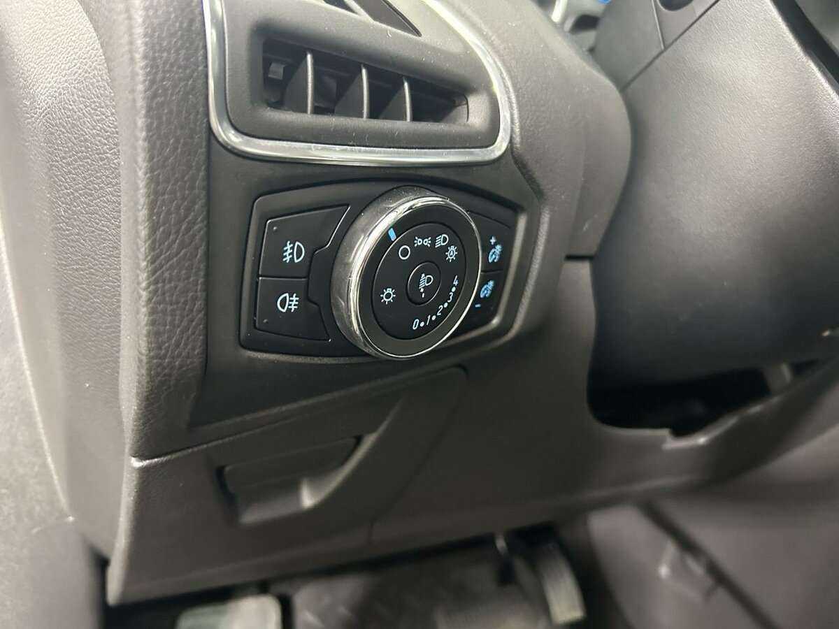 Купить Ford Focus с пробегом. Фото: #8