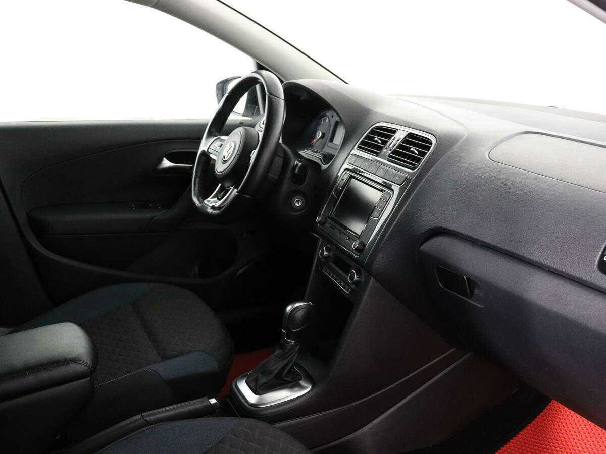 Купить Volkswagen Polo с пробегом. Фото: #6