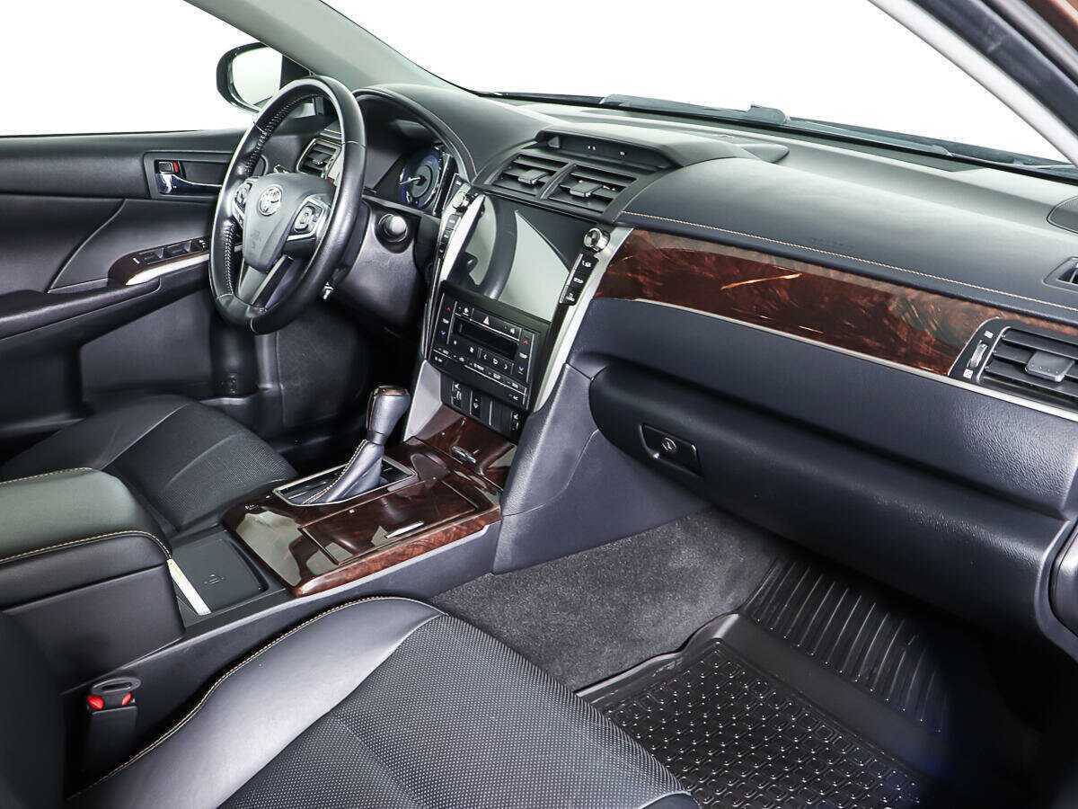 Купить Toyota Camry с пробегом. Фото: #10