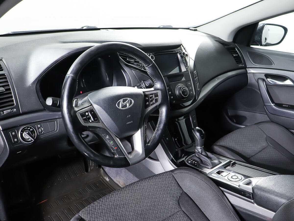 Купить Hyundai i40 с пробегом. Фото: #12