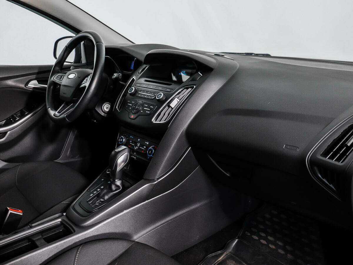 Купить Ford Focus с пробегом. Фото: #10