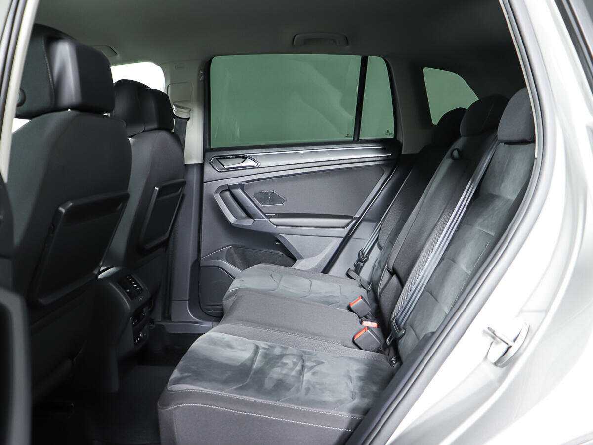 Купить Volkswagen Tiguan с пробегом. Фото: #9