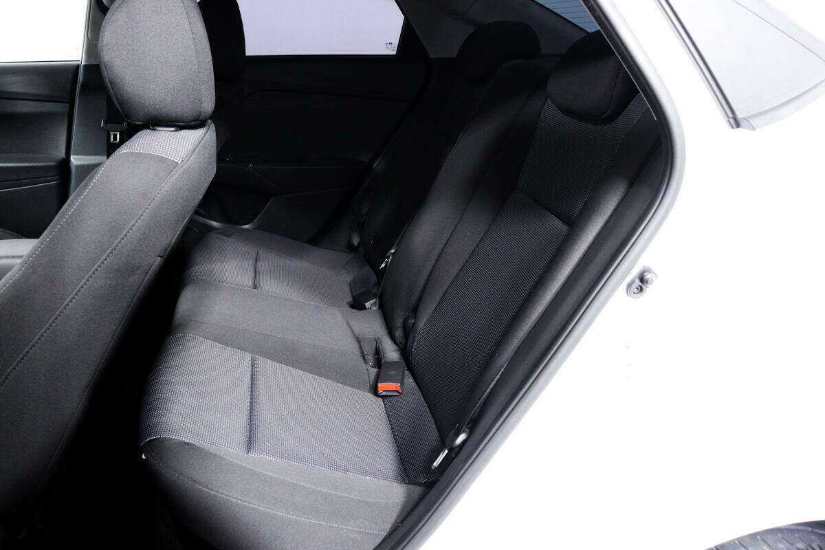 Купить Hyundai Solaris с пробегом. Фото: #9