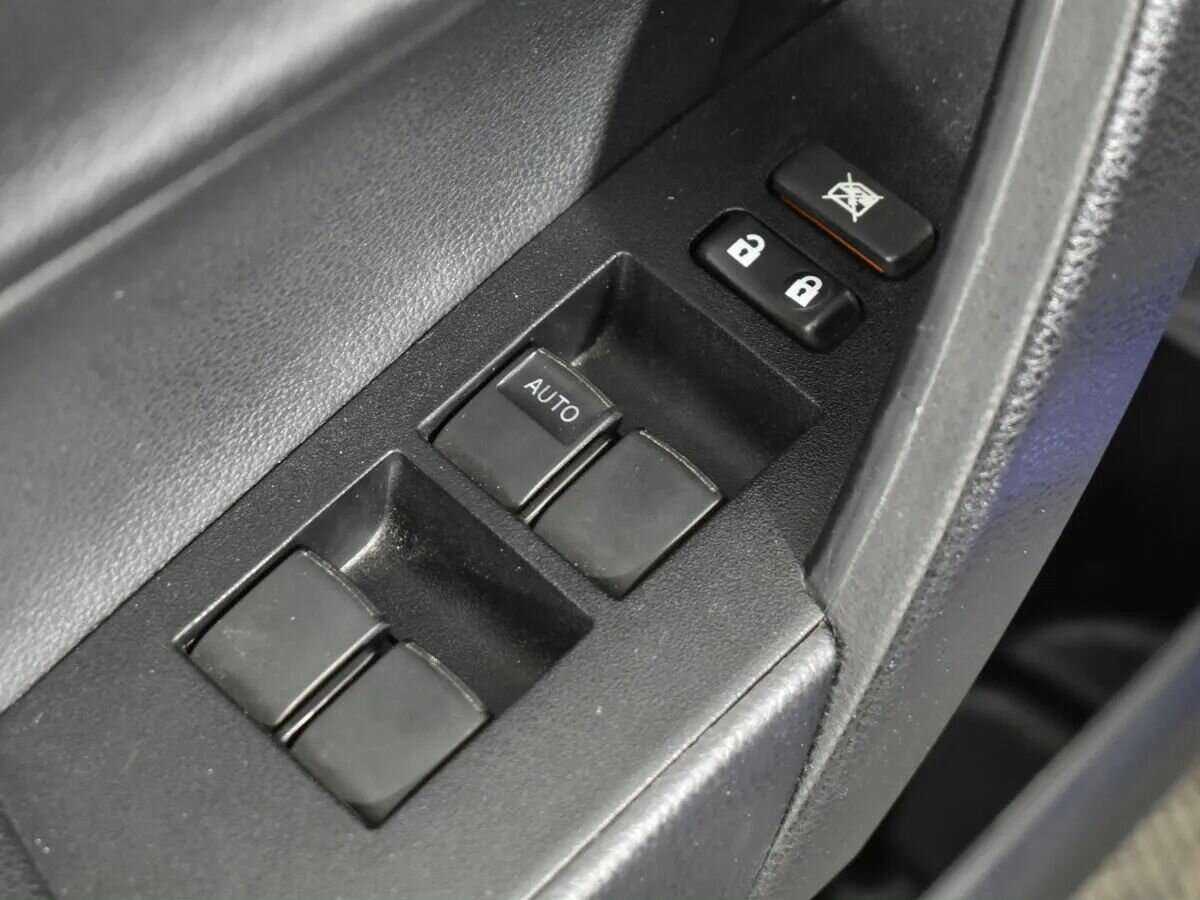 Купить Toyota Corolla с пробегом. Фото: #6