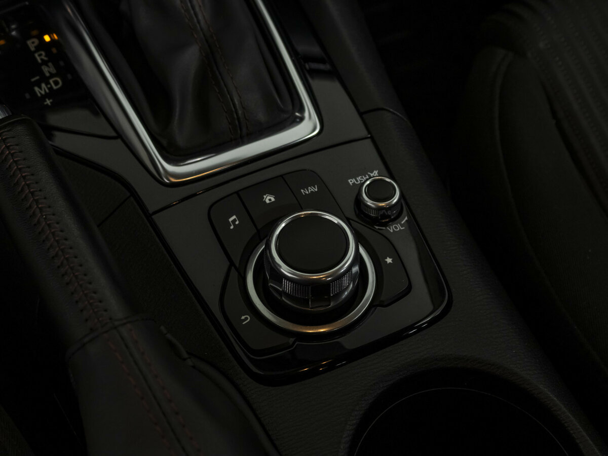 Купить Mazda 3 с пробегом. Фото: #11