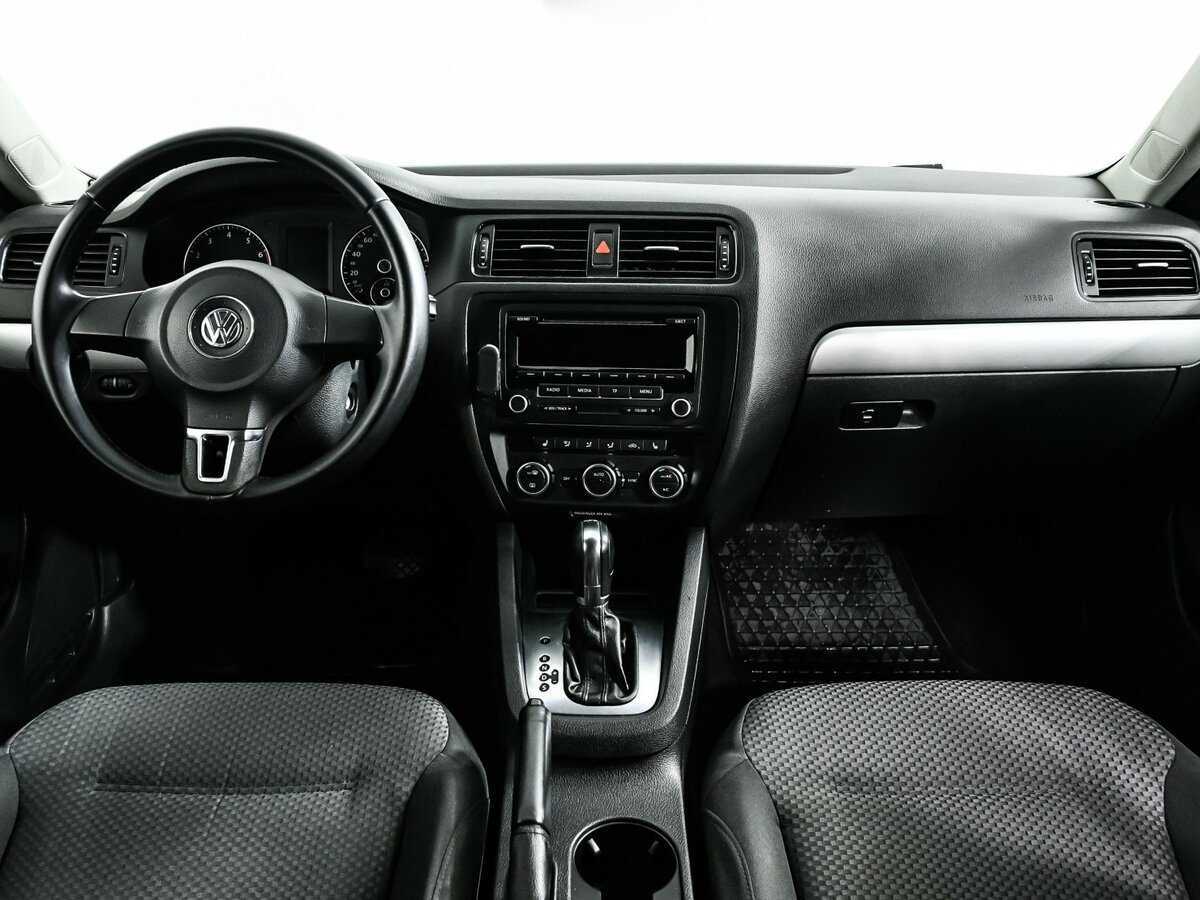 Купить Volkswagen Jetta с пробегом. Фото: #10