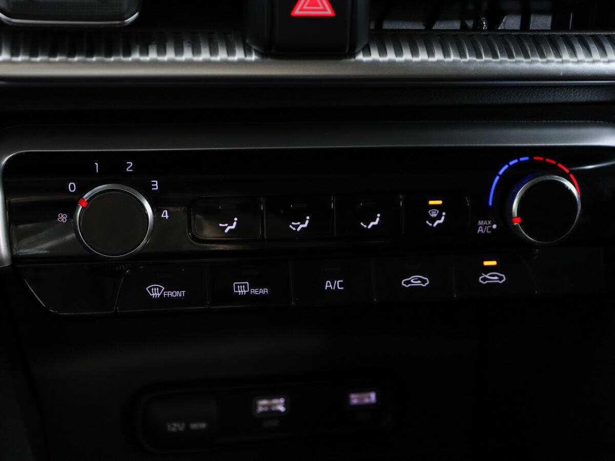 Купить Kia K5 с пробегом. Фото: #14