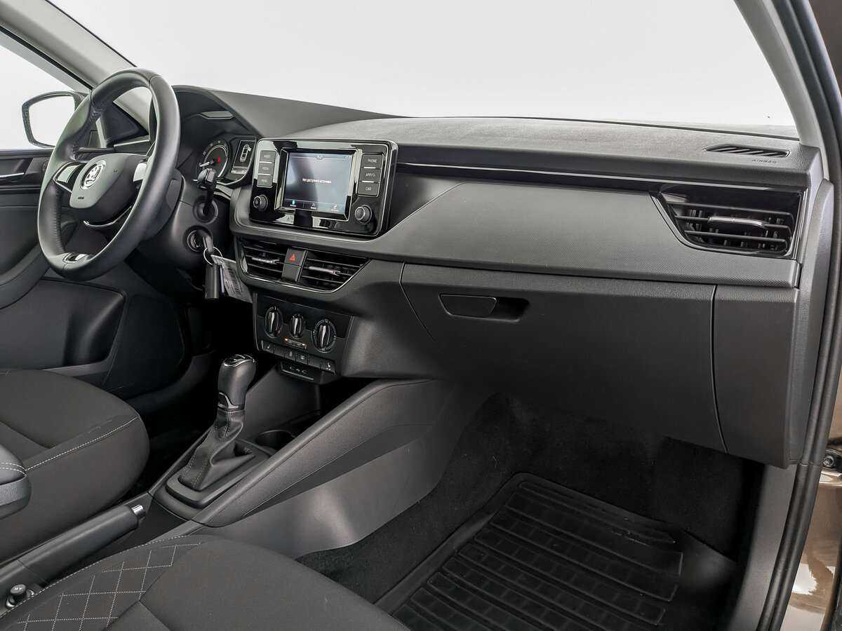 Купить Skoda Rapid с пробегом. Фото: #7