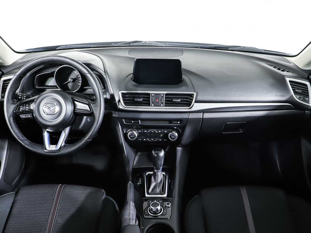 Купить Mazda 3 с пробегом. Фото: #10