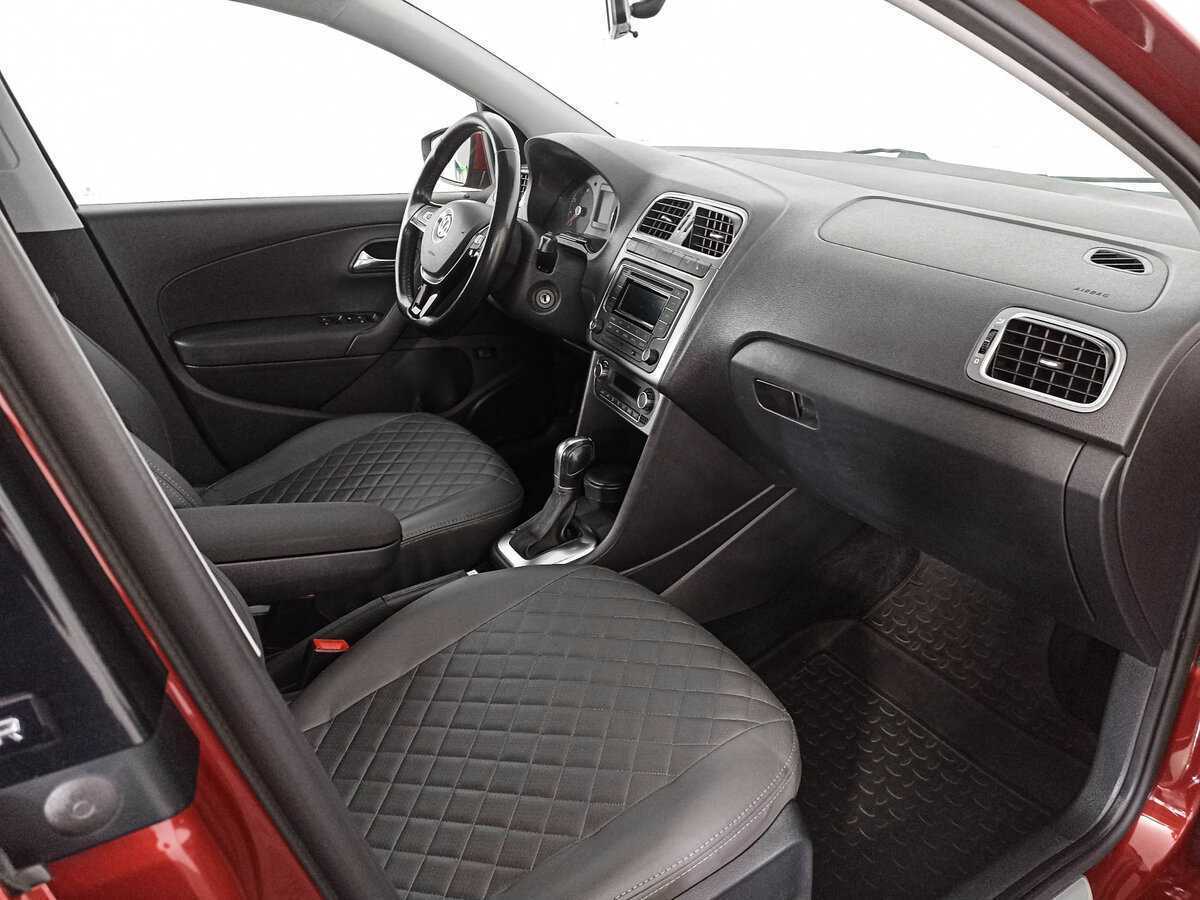 Купить Volkswagen Polo с пробегом. Фото: #10