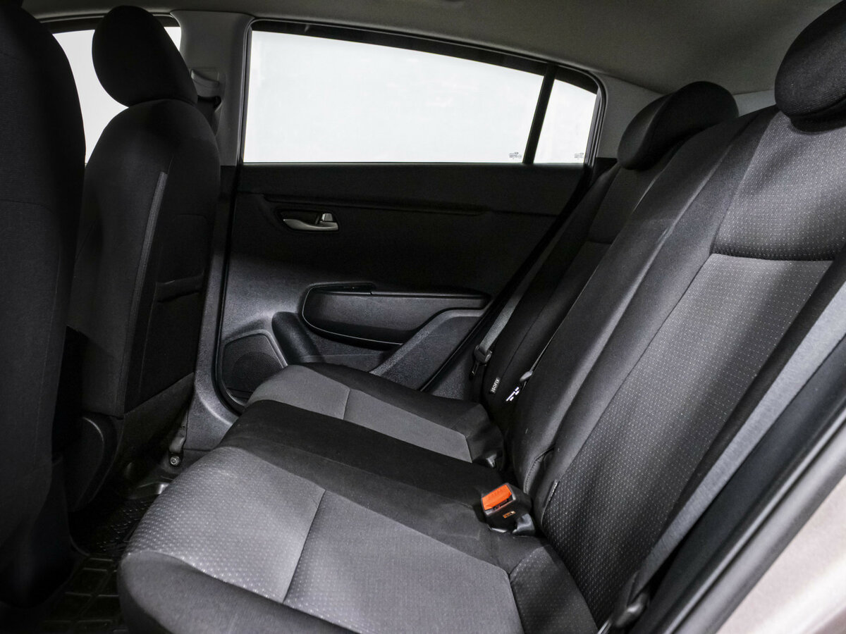 Купить Kia Rio с пробегом. Фото: #11