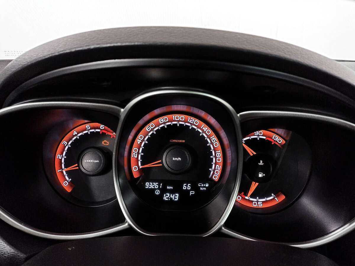 Купить Lada (ВАЗ) Vesta с пробегом. Фото: #10