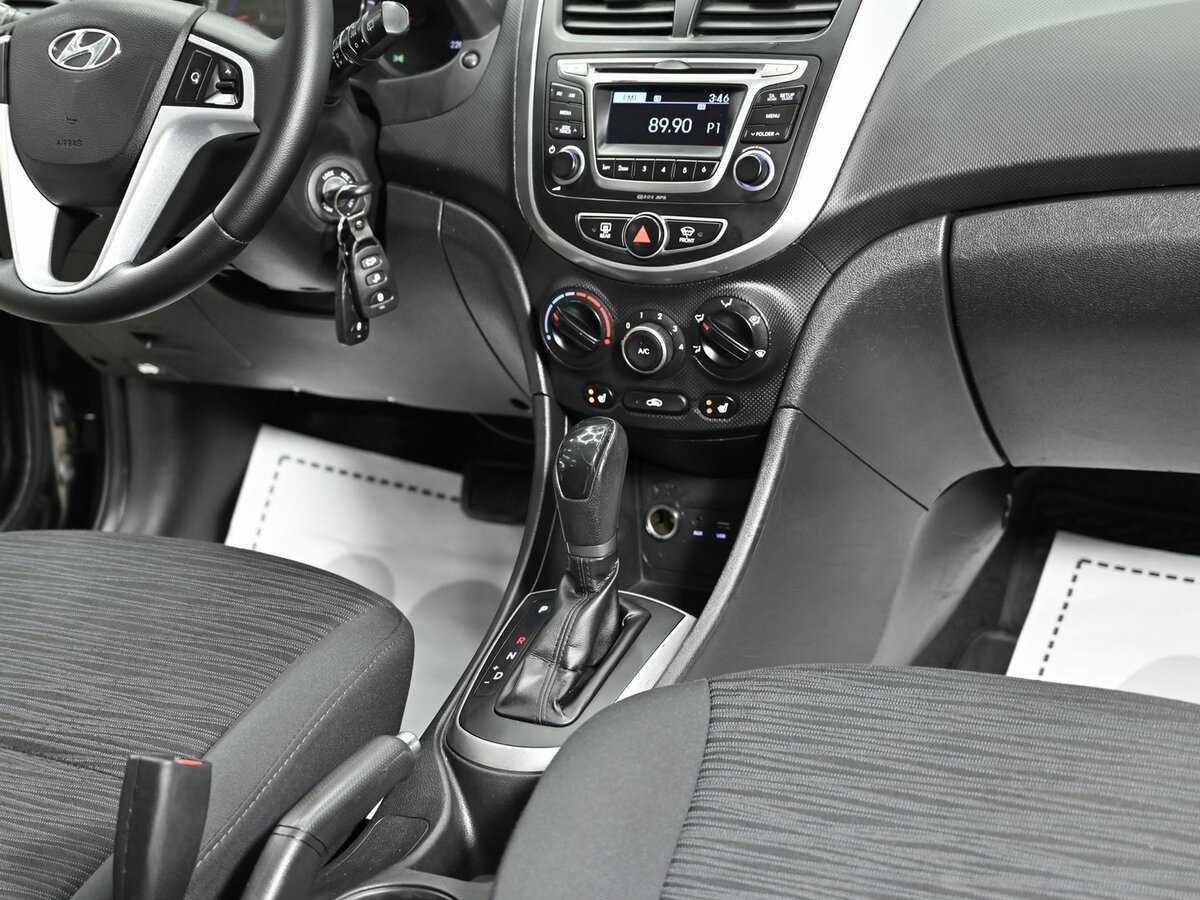 Купить Hyundai Solaris с пробегом. Фото: #8