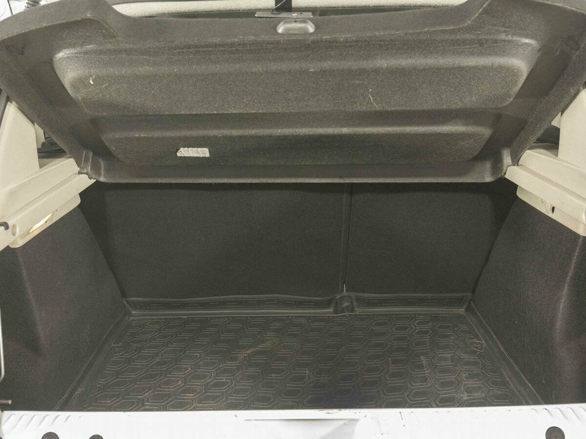 Купить Renault Sandero с пробегом. Фото: #22