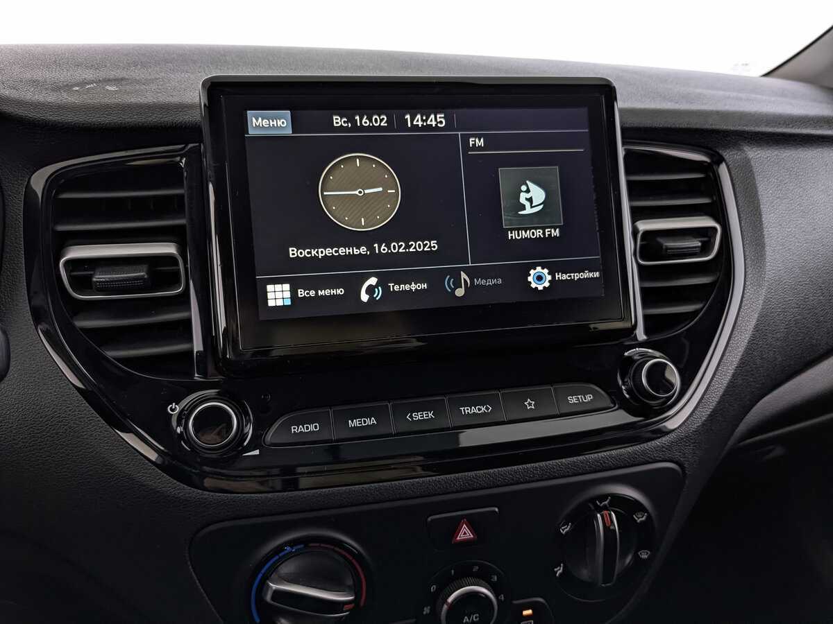 Купить Hyundai Solaris с пробегом. Фото: #23