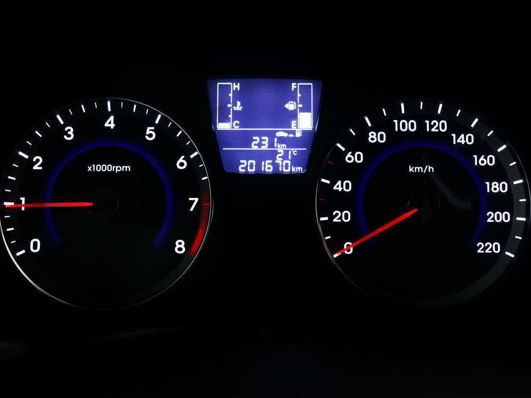 Купить Hyundai Solaris с пробегом. Фото: #9