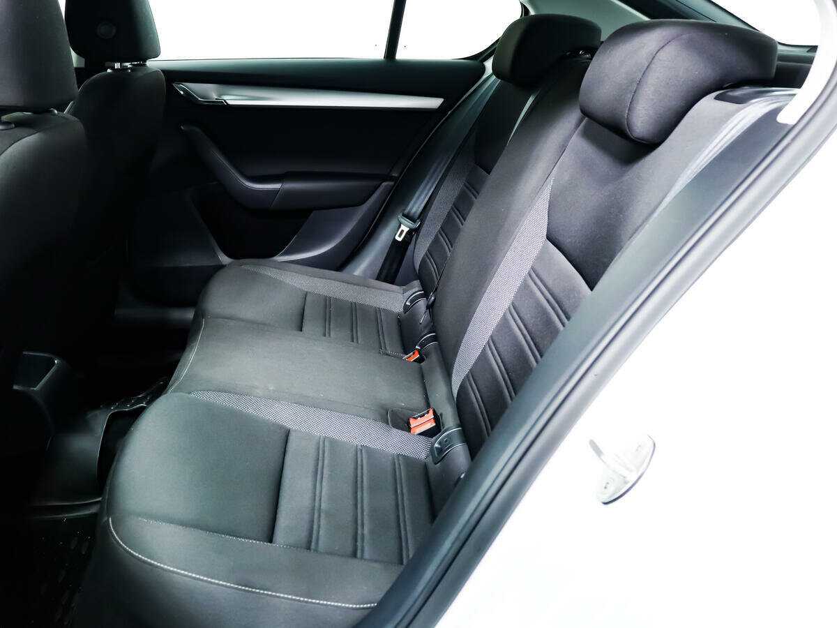 Купить Skoda Octavia с пробегом. Фото: #10
