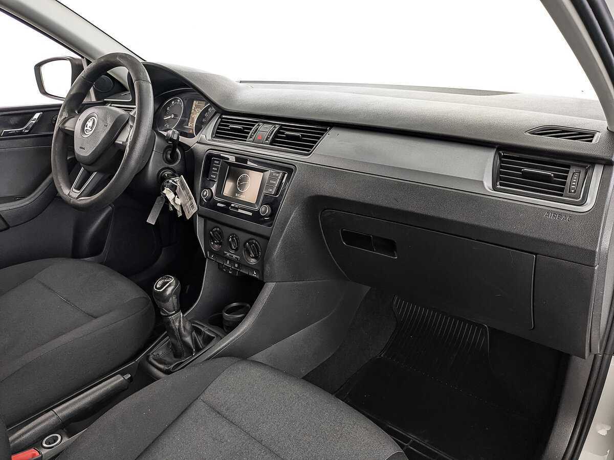 Купить Skoda Rapid с пробегом. Фото: #12