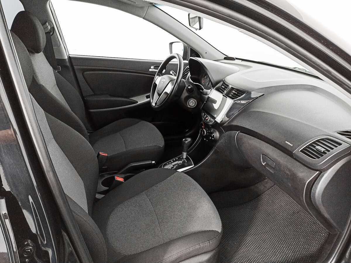 Купить Hyundai Solaris с пробегом. Фото: #10