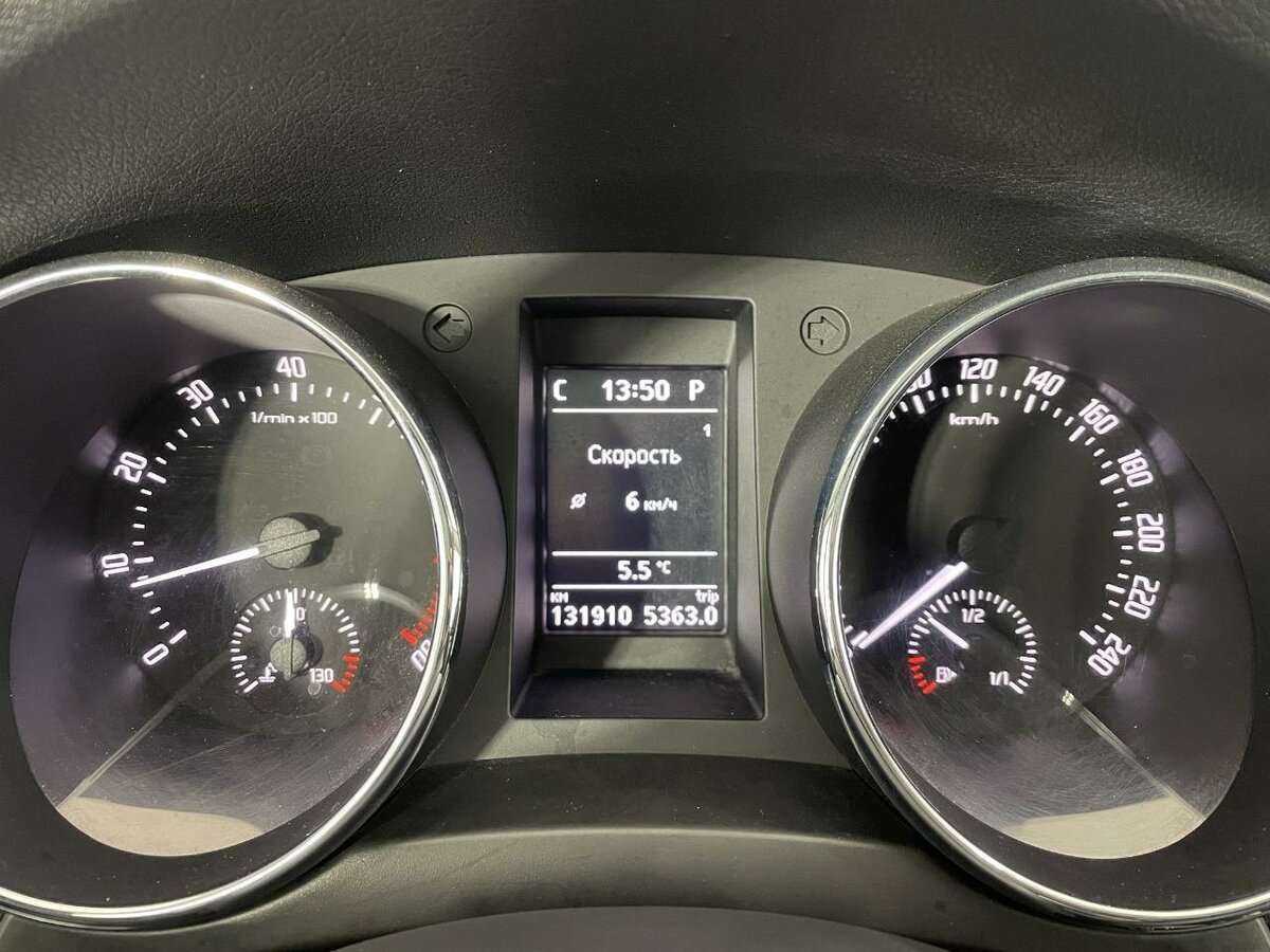 Купить Skoda Yeti с пробегом. Фото: #10