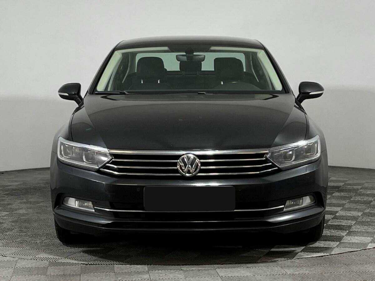 Купить Volkswagen Passat с пробегом. Фото: #1