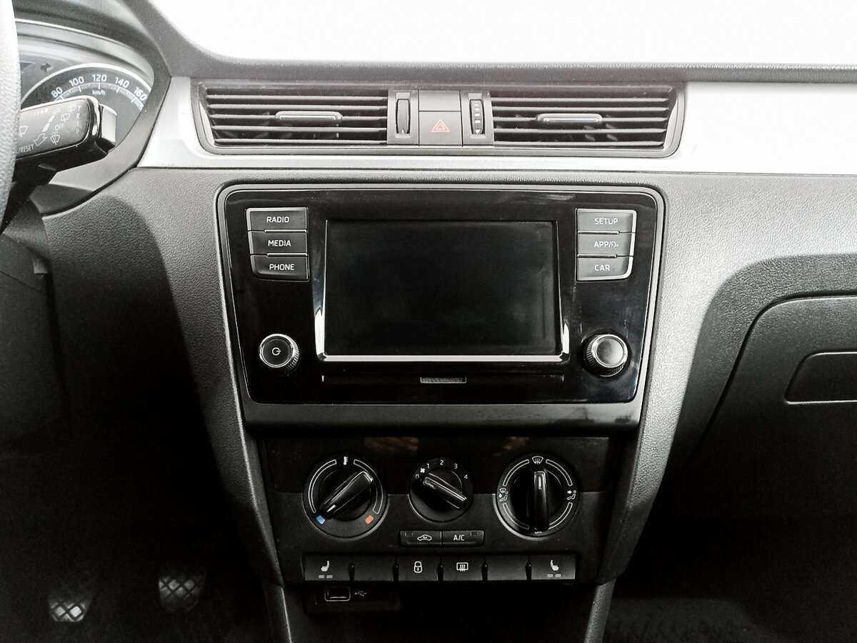 Купить Skoda Rapid с пробегом. Фото: #12