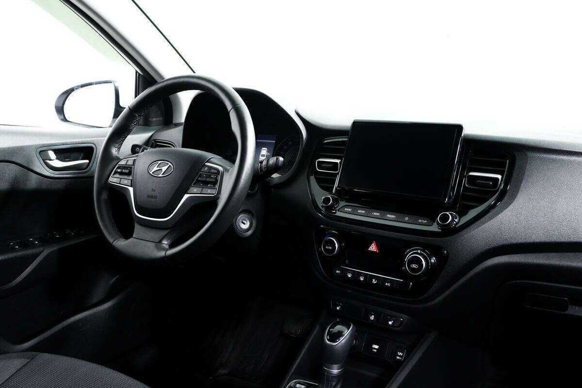 Купить Hyundai Solaris с пробегом. Фото: #6
