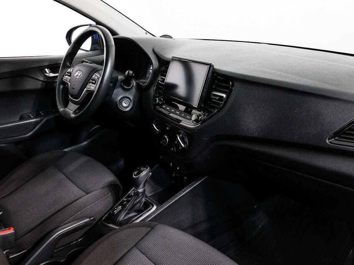 Купить Hyundai Solaris с пробегом. Фото: #10