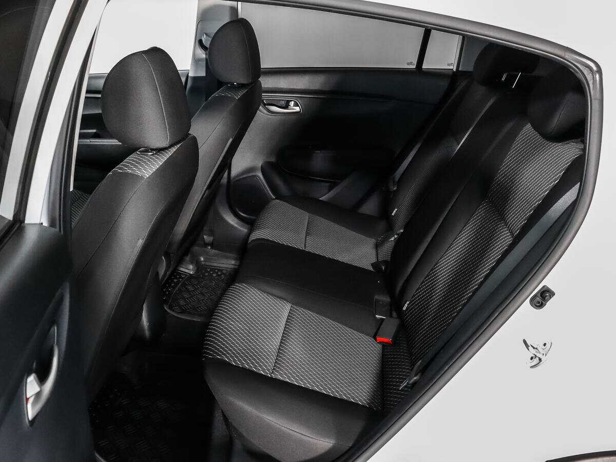 Купить Kia Rio с пробегом. Фото: #9