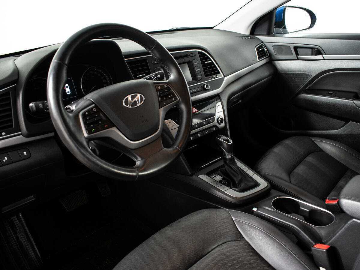 Купить Hyundai Elantra с пробегом. Фото: #12