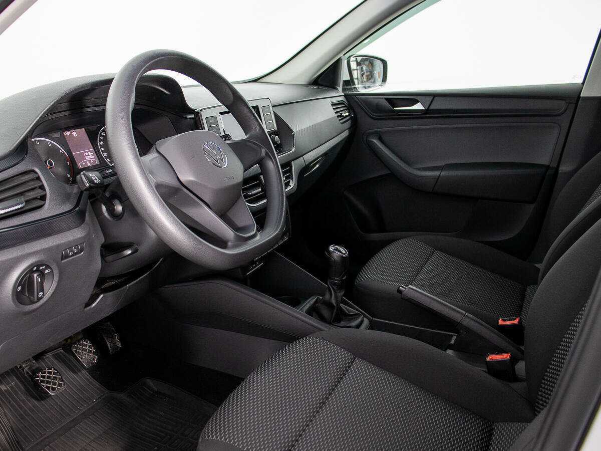 Купить Volkswagen Polo с пробегом. Фото: #9