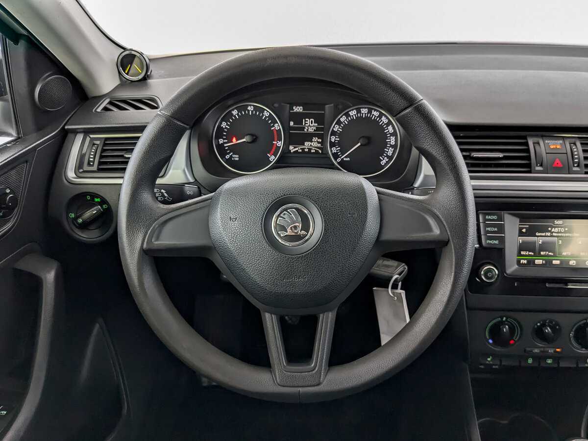 Купить Skoda Rapid с пробегом. Фото: #20