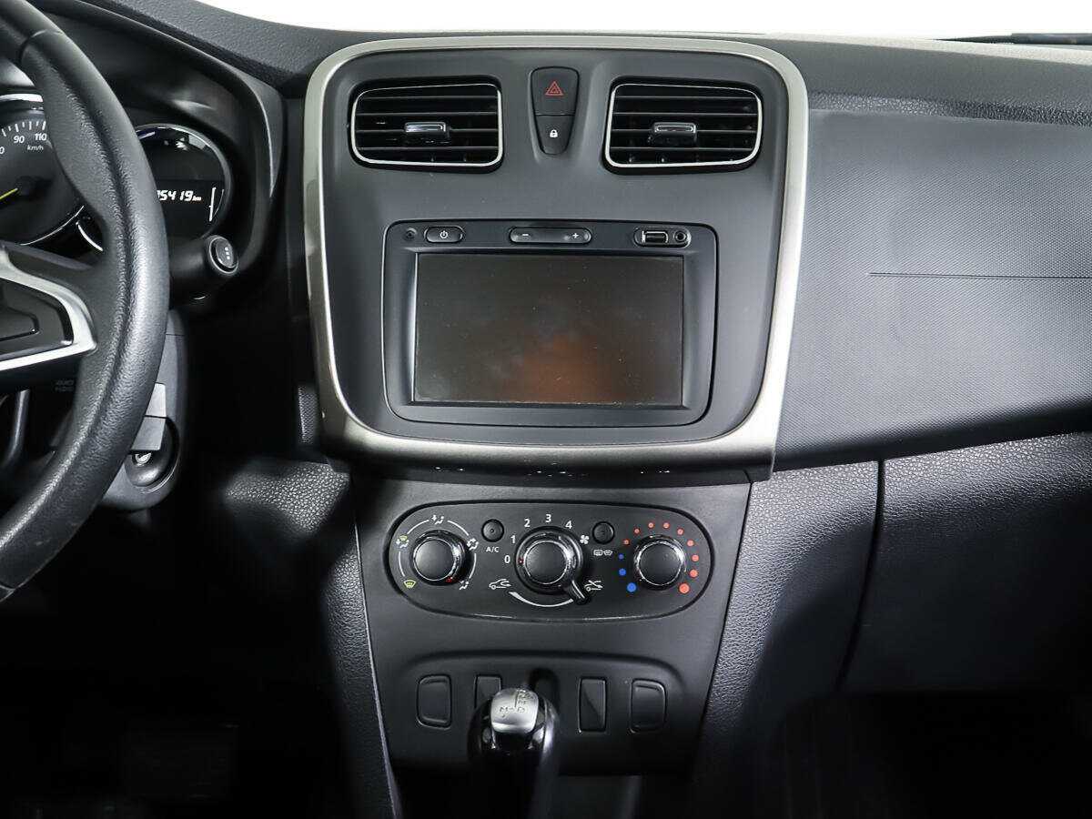 Купить Renault Logan с пробегом. Фото: #11