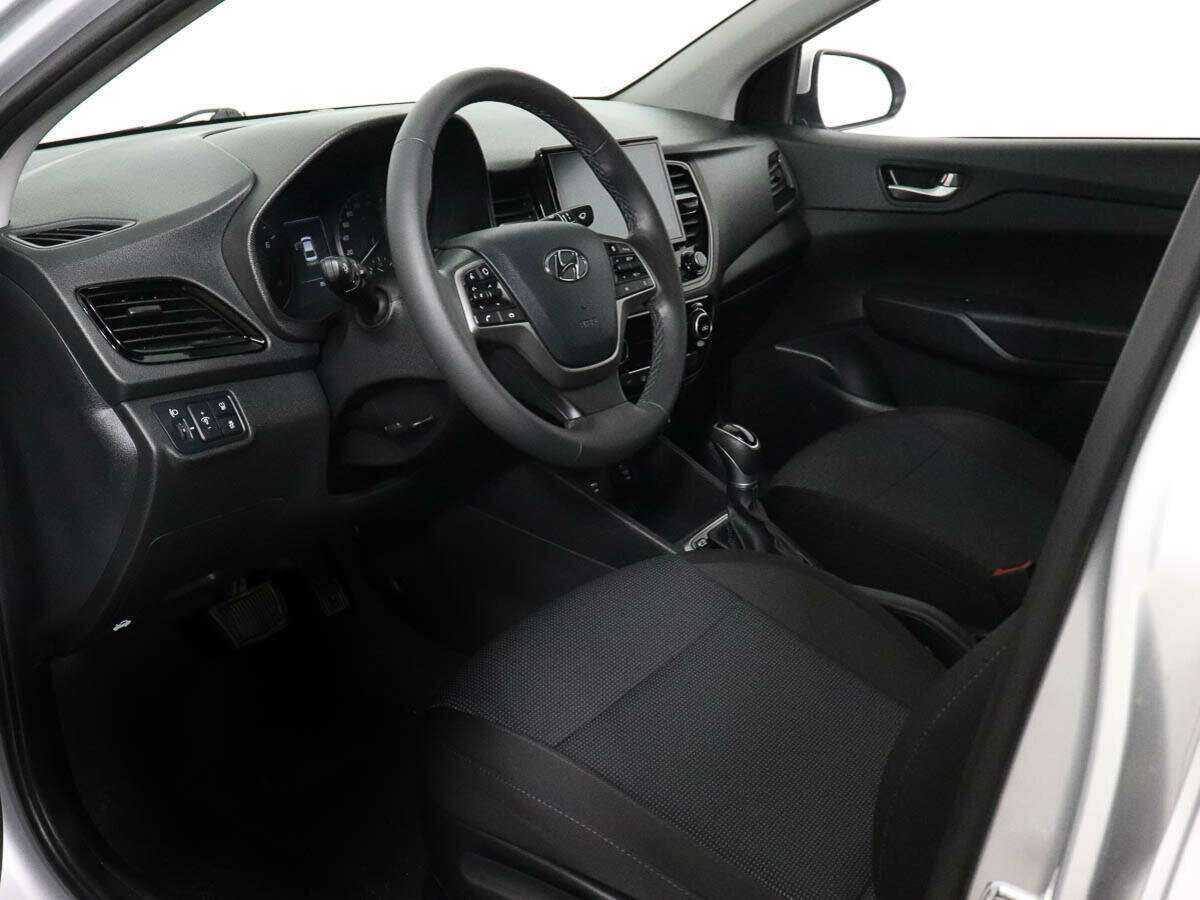 Купить Hyundai Solaris с пробегом. Фото: #7