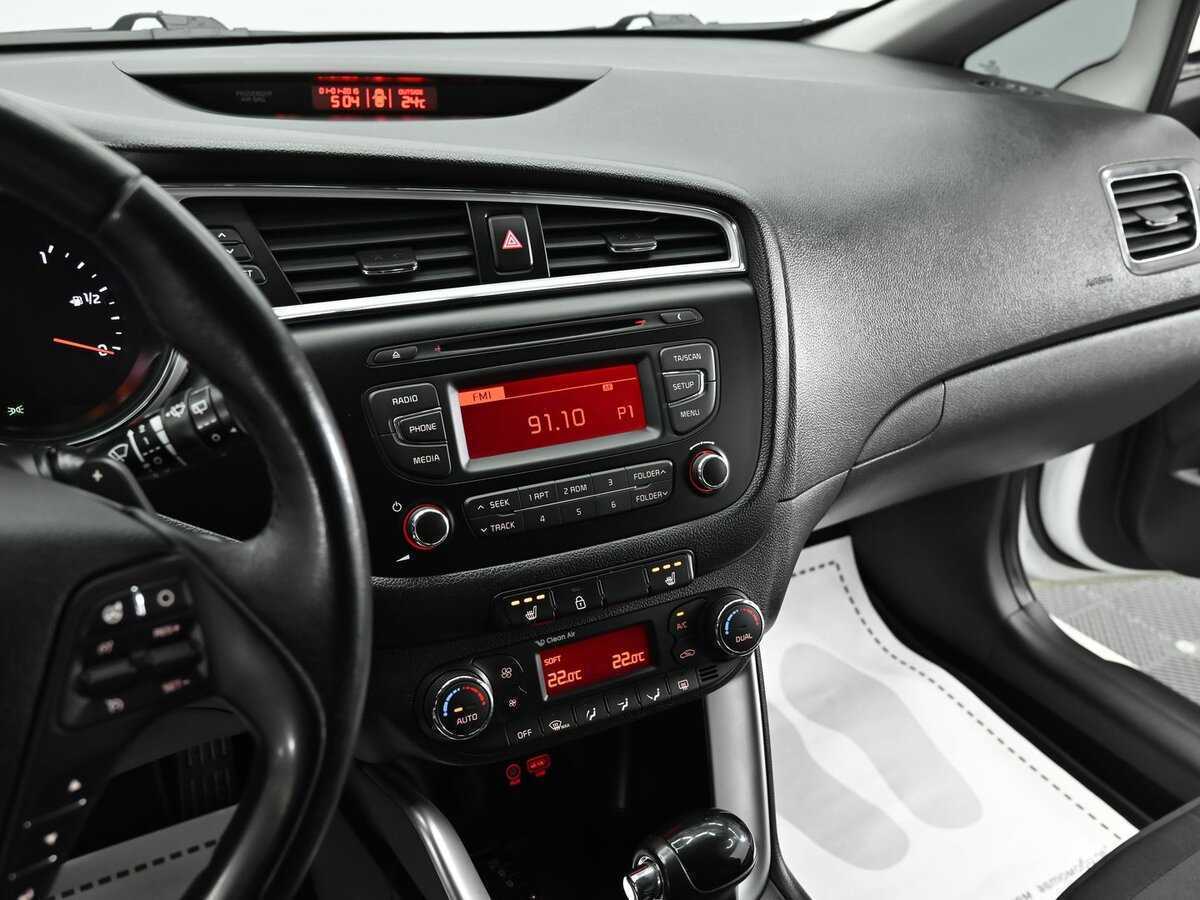 Купить Kia Ceed с пробегом. Фото: #10
