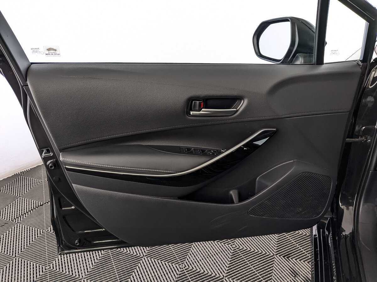 Купить Toyota Corolla с пробегом. Фото: #18