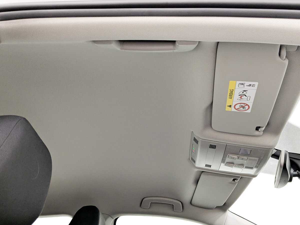 Купить Volkswagen Jetta с пробегом. Фото: #21