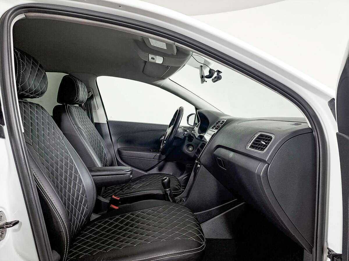 Купить Volkswagen Polo с пробегом. Фото: #8