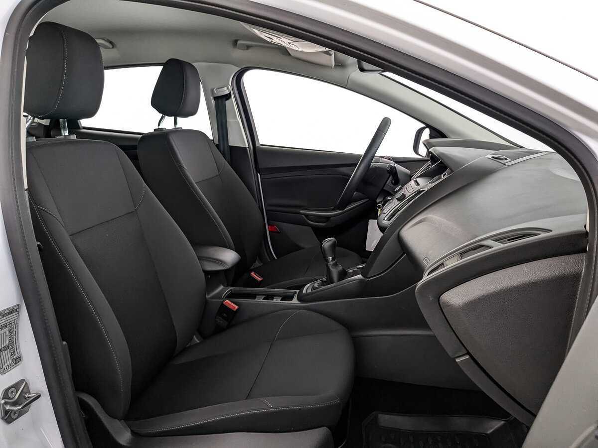 Купить Ford Focus с пробегом. Фото: #18