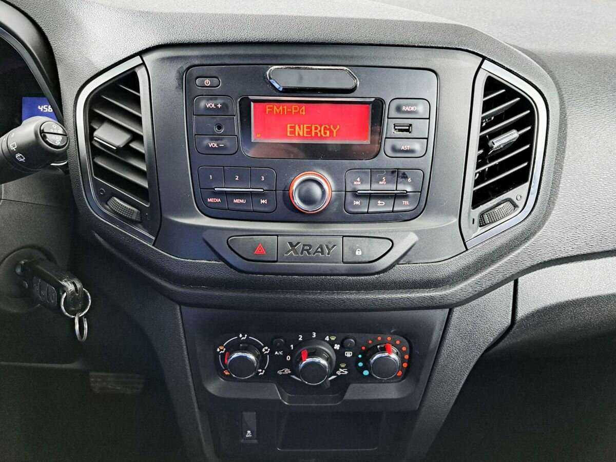 Купить Lada (ВАЗ) XRAY с пробегом. Фото: #12