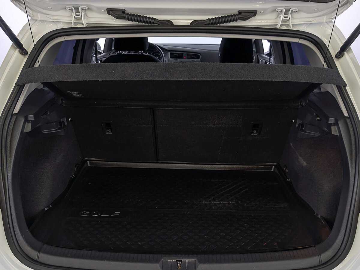 Купить Volkswagen Golf с пробегом. Фото: #9