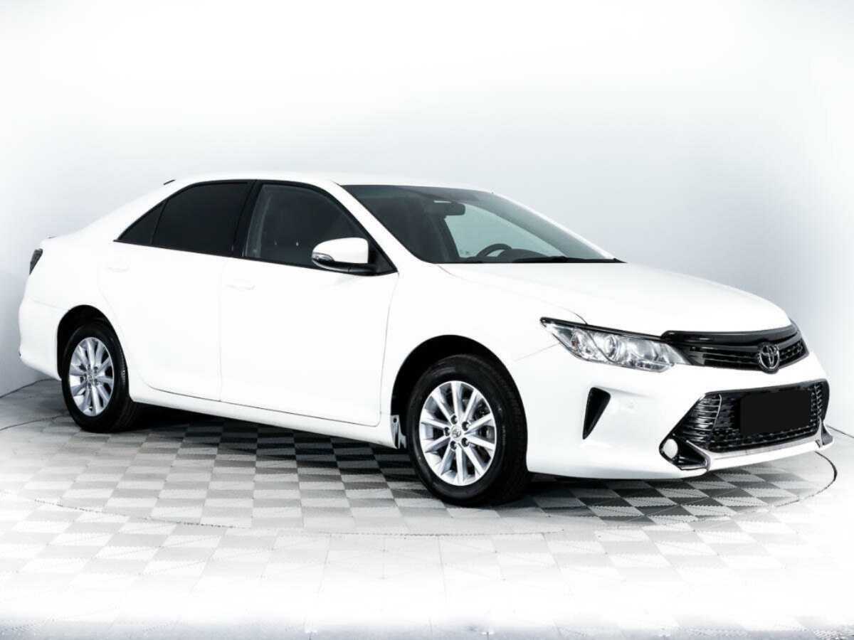Купить Toyota Camry с пробегом. Фото: #2